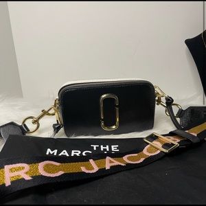 Authentic Marc Jacobs Snapshot Bag